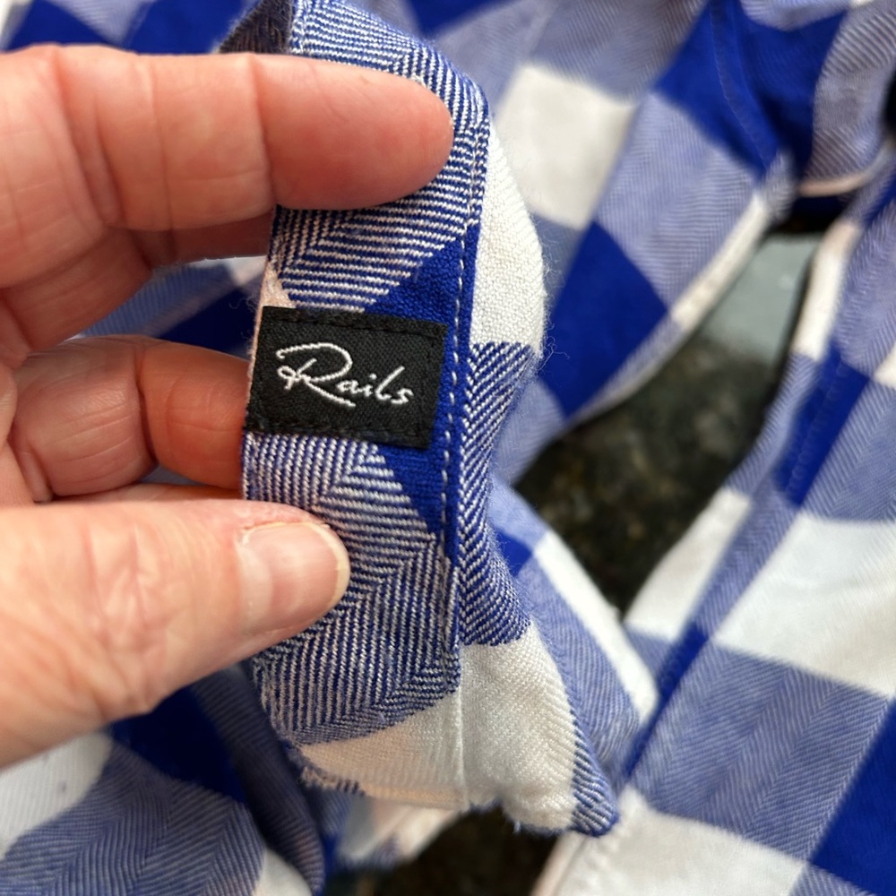 RAILS Hunter Cobalt and White Buffalo Check Button Down Long Sleeve. Soft!! Med - Picture 13 of 15